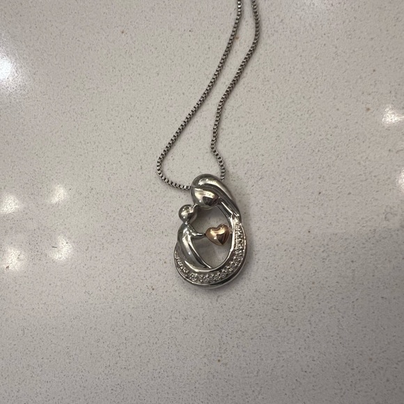 Mother Daughter Necklace - Picture 5 of 6